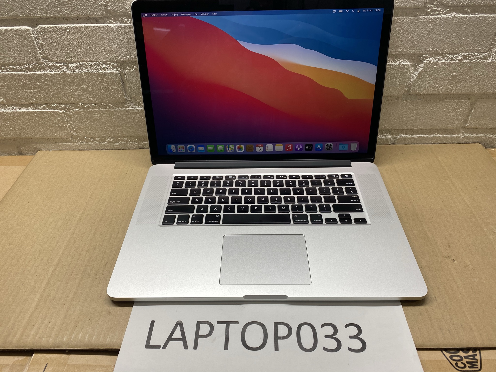 MacBook Pro 15-Inch Core i7-4870 16GB 512SSD 2.5 Mid-2015 – Laptop033